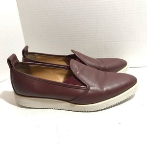Everlane street shoe in oxblood burgundy